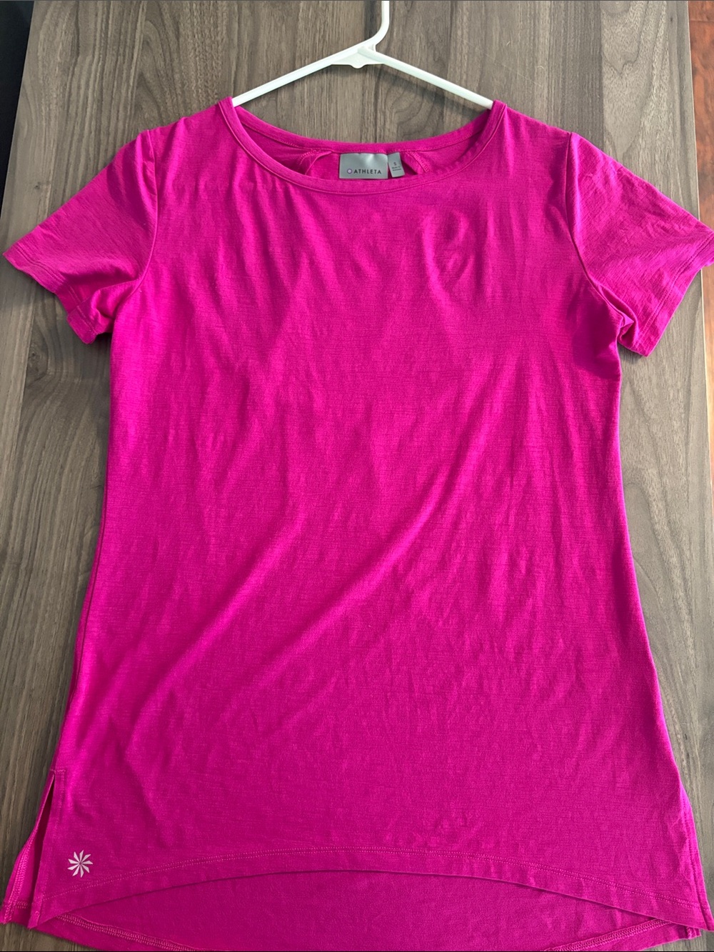 Athleta Women's Short Sleeve Top — Fuchsia